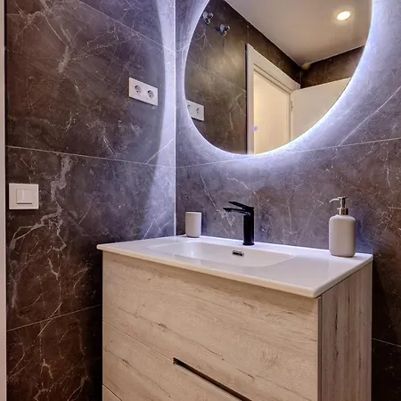 Duplex Elegante En Appartamento *