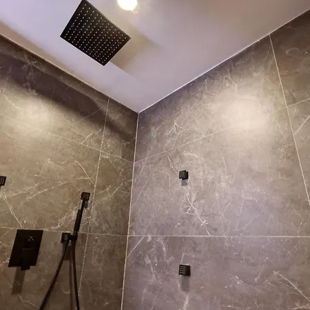 Duplex Elegante En Lägenhet Marbella